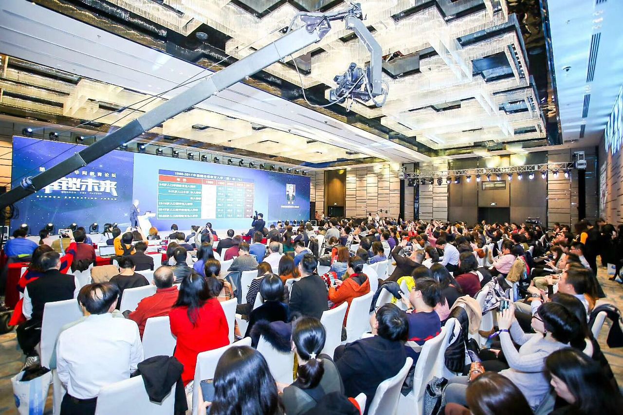 会展服务的核心 展台设计如何成为品牌传播的艺术